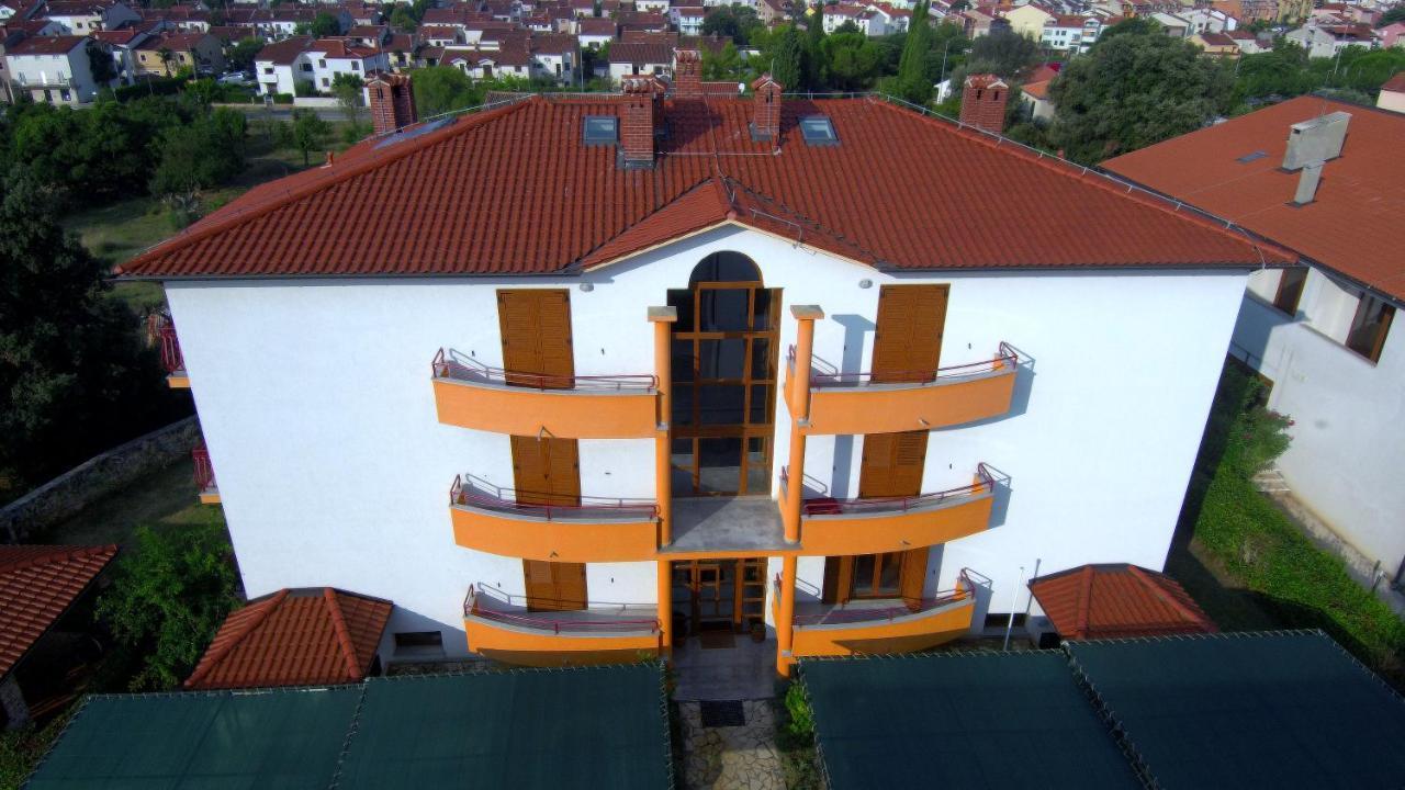 רוביני Apartments Ana Wellness L מראה חיצוני תמונה